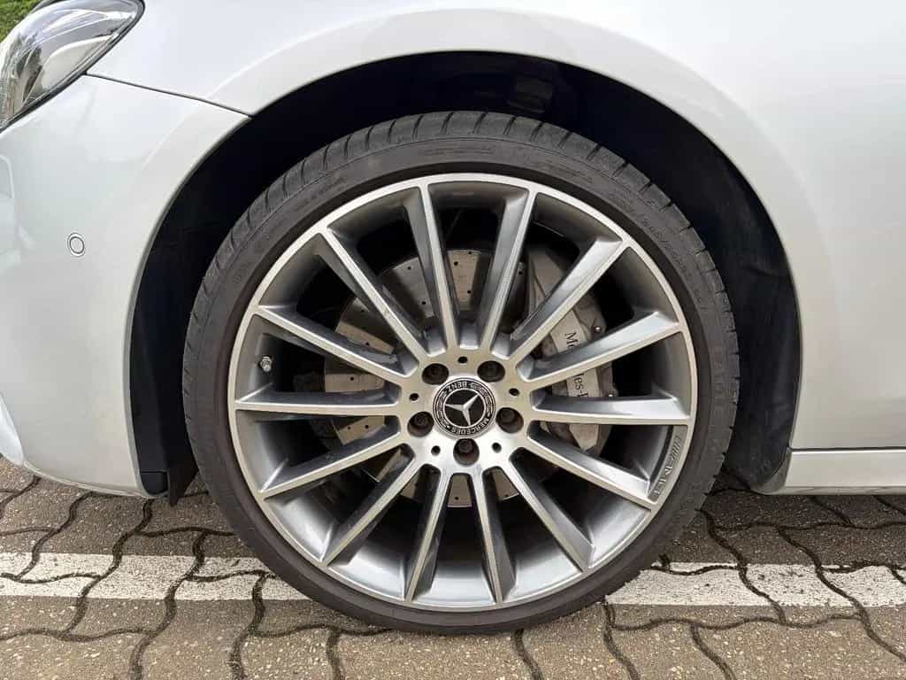 Mercedes-Benz E 350 d 4Matic T-Modell AMG Line 11/2017-photo-6