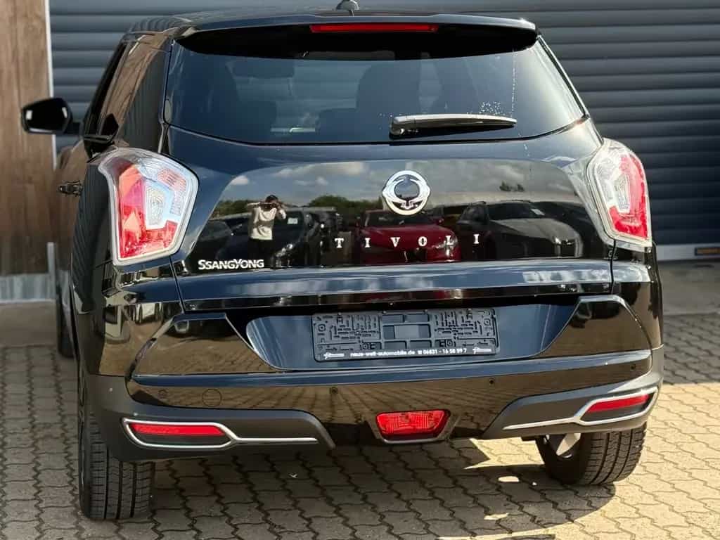 Ssangyong Tivoli 1.6 e-XGi SAPPHIRE/Leder/Navi/CAM/SHZ/App 01/2019-photo-14