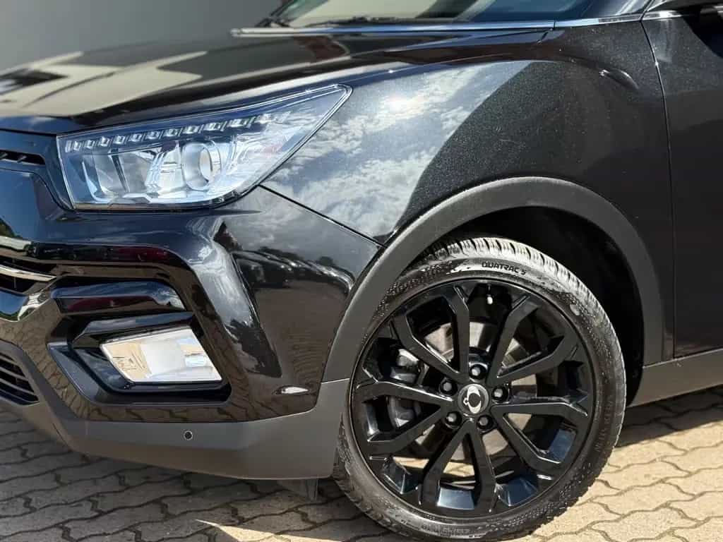 Ssangyong Tivoli 1.6 e-XGi SAPPHIRE/Leder/Navi/CAM/SHZ/App 01/2019-photo-2