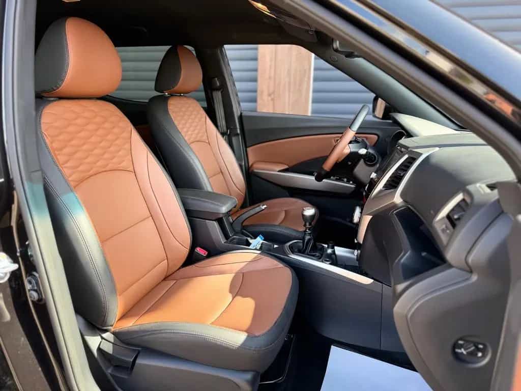Ssangyong Tivoli 1.6 e-XGi SAPPHIRE/Leder/Navi/CAM/SHZ/App 01/2019-photo-27