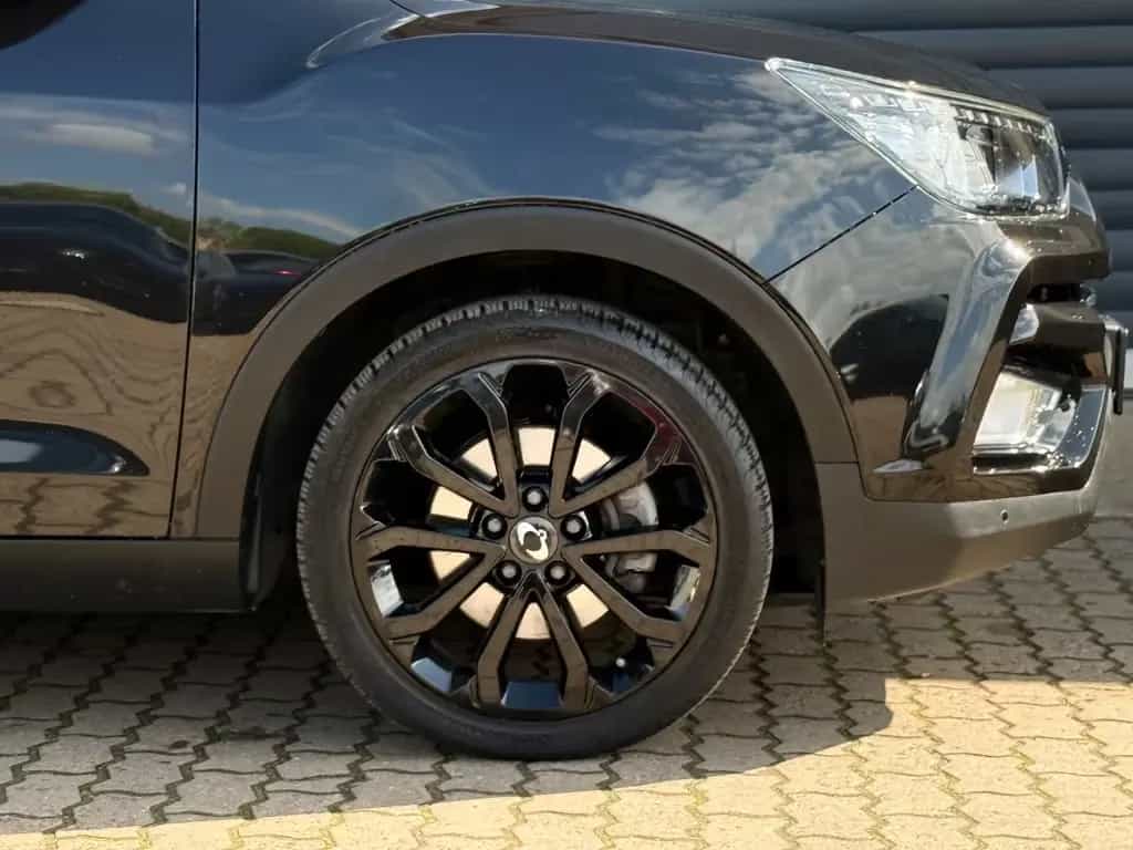 Ssangyong Tivoli 1.6 e-XGi SAPPHIRE/Leder/Navi/CAM/SHZ/App 01/2019-photo-5