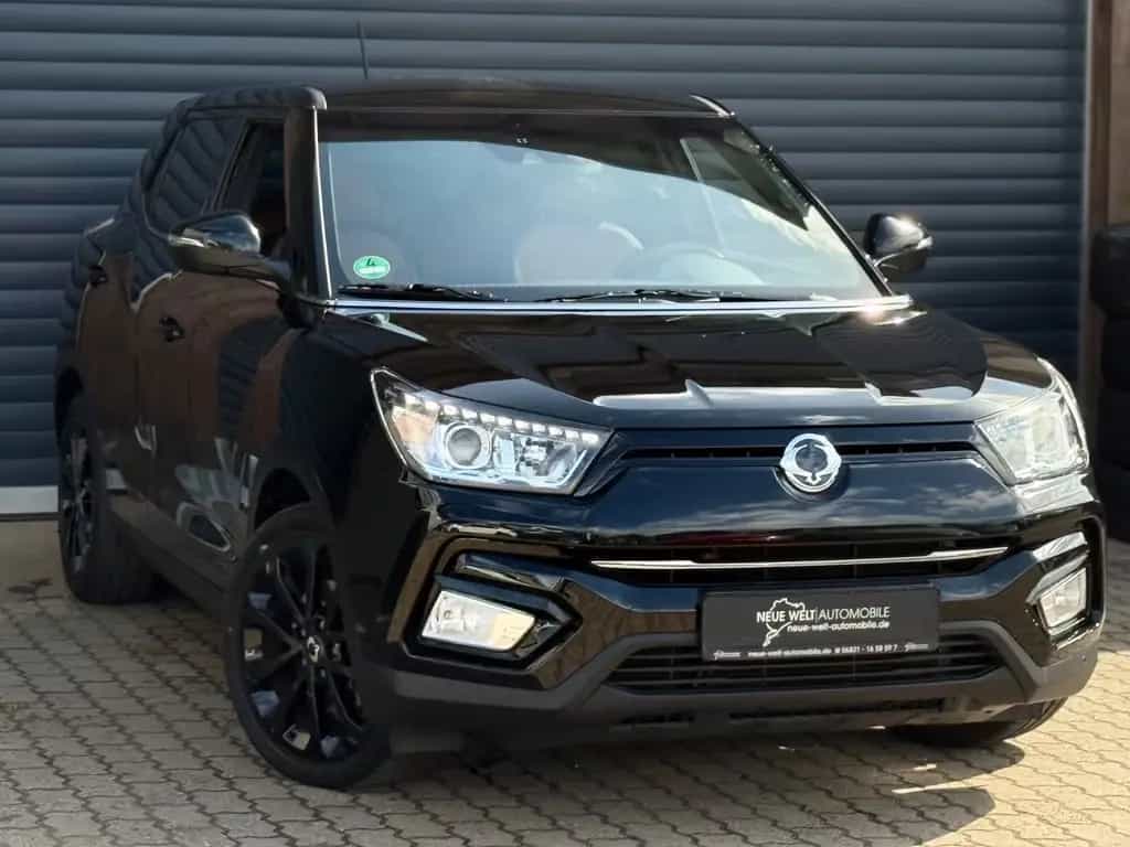 Ssangyong Tivoli 1.6 e-XGi SAPPHIRE/Leder/Navi/CAM/SHZ/App 01/2019-photo-7
