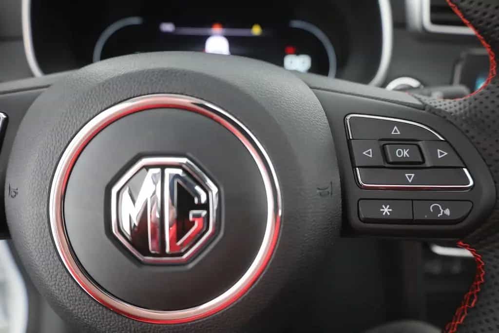 MG ZS 1.0 T-GDI Luxury LED Navi 360° Sitzheizung 12/2024-photo-17