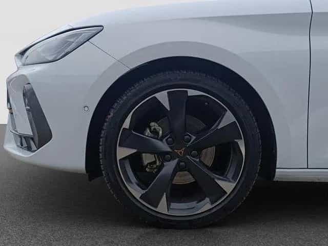 Cupra Leon Sportstourer 1.5 eTSI DSG ALLWETTER KAMERA 08/2025-photo-11