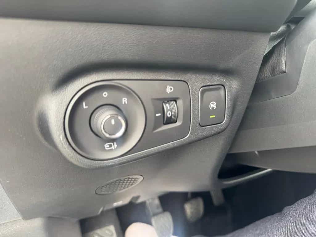MG ZS 1.5 T 85 kW Comfort KEYLESS PDC SHZ LED 01/2026-photo-16