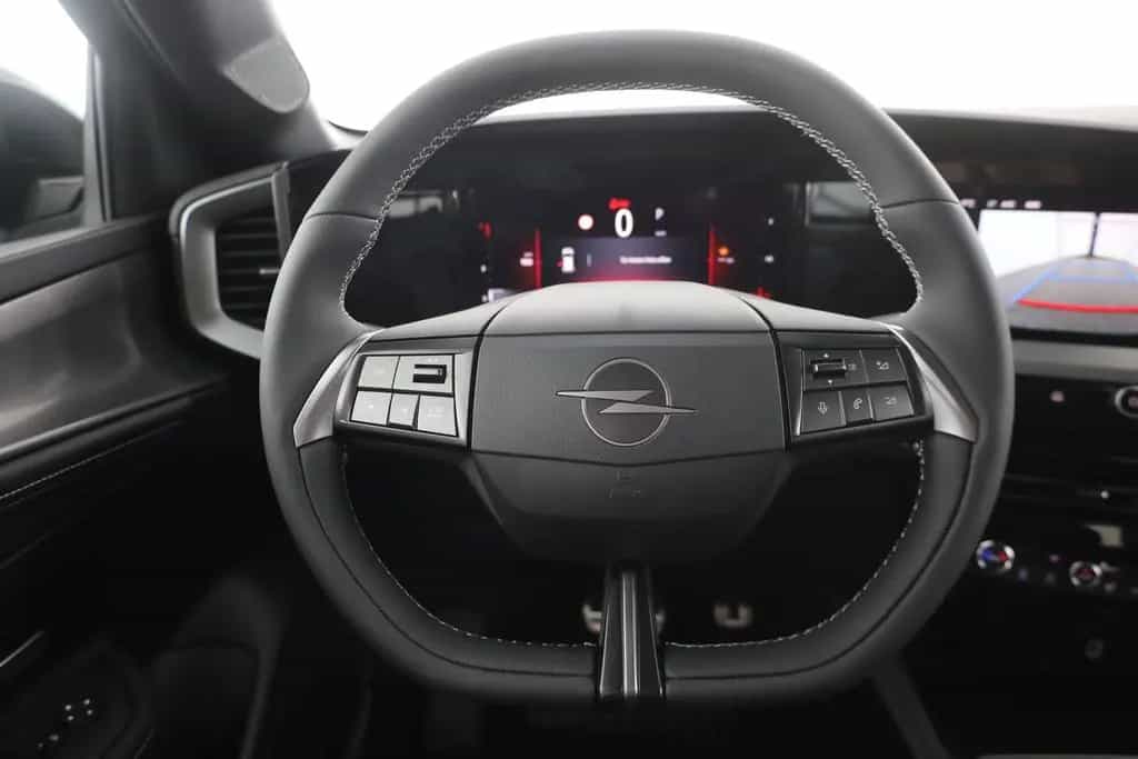 Opel Mokka GS 1.2 DI Turbo Aut. LED Kamera Sitzheizun 04/2026-photo-13