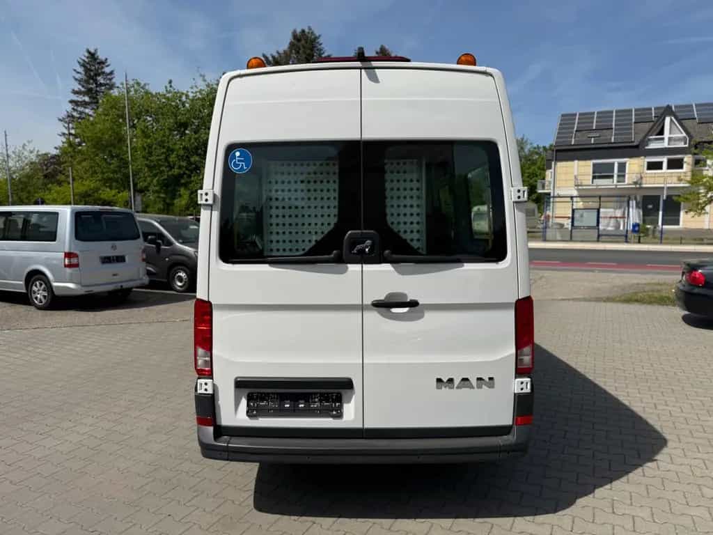 MAN TGE *AUTOMATIK*ROLLSTUHL RAMPE*KAMERA* 10/2021-photo-17