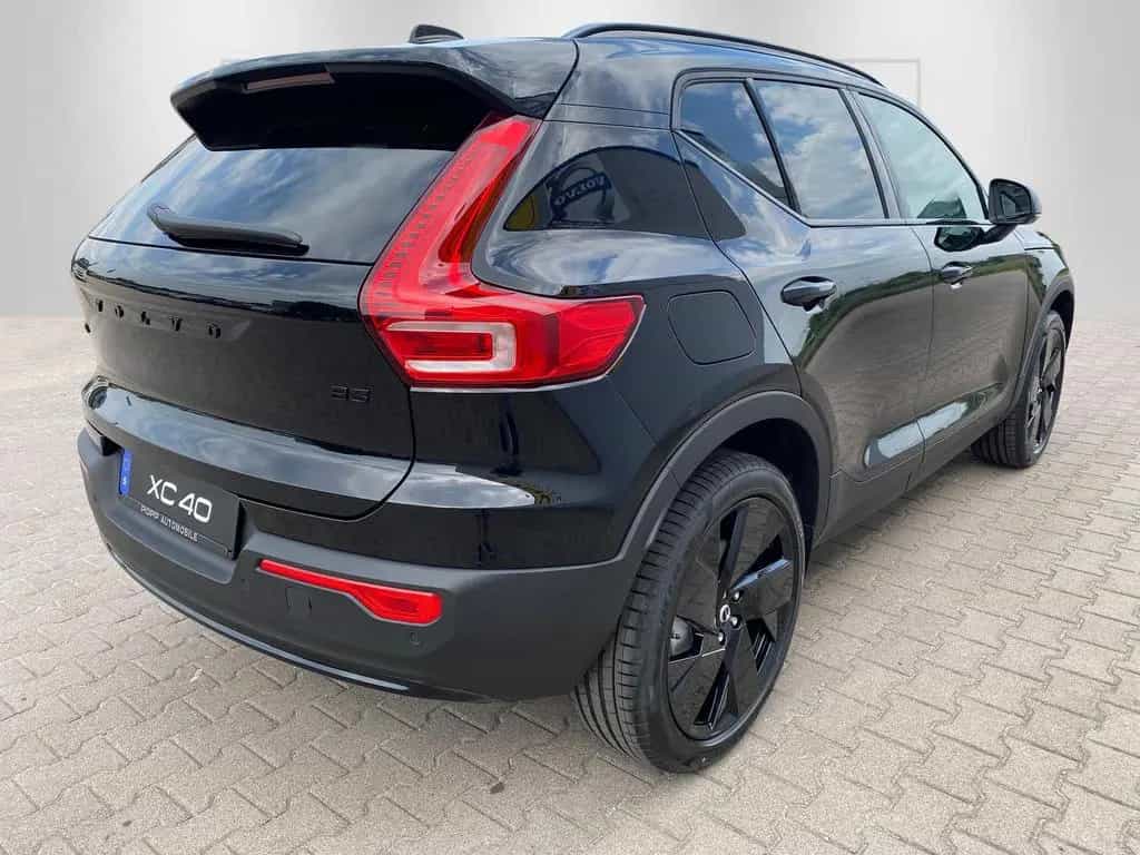 Volvo XC40 B3 Plus Black Edition 20" 360° ACC FHZ LED 03/2025-photo-23