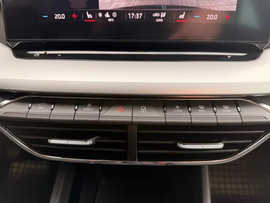 Skoda Octavia Combi Style 1.5 TSI LED KAMERA COLUMBUS 10/2020-photo-30