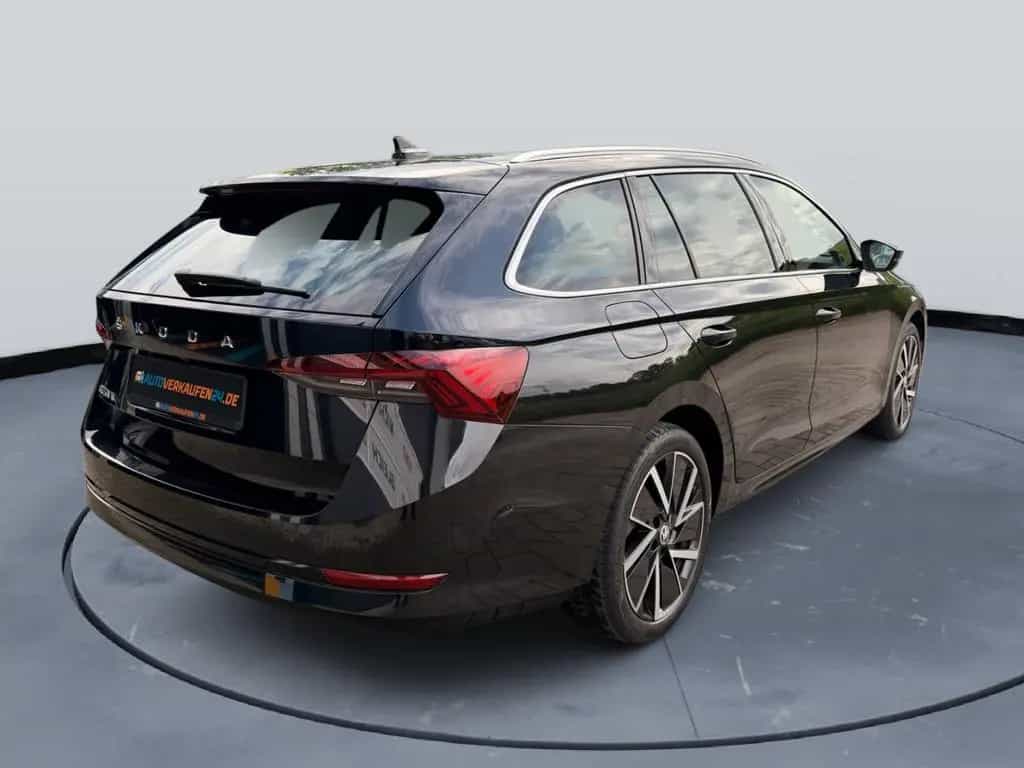 Skoda Octavia Combi Style 1.5 TSI LED KAMERA COLUMBUS 10/2020-photo-4