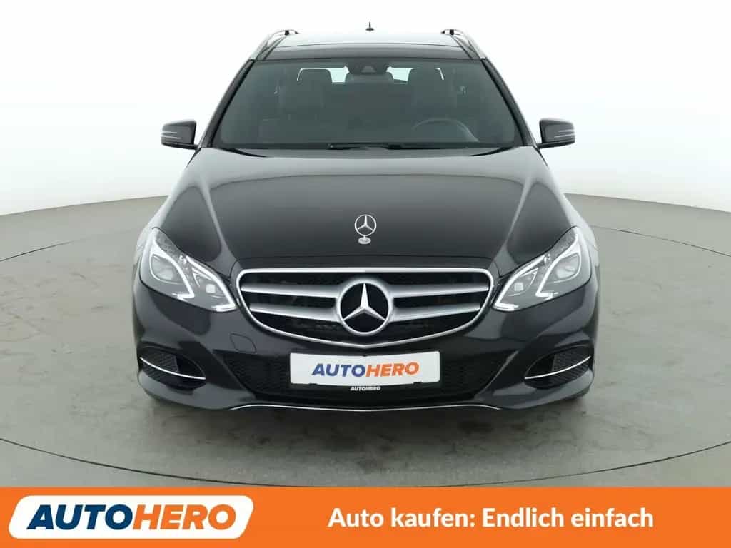 Mercedes-Benz E 250 E-Klasse E 250 CDI T 4Matic Avantgarde Aut.*NAVI 03/2017-photo-8