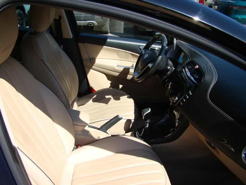 Lancia Delta Platinium 1.4 KAT Metallic 11/2011-photo-5
