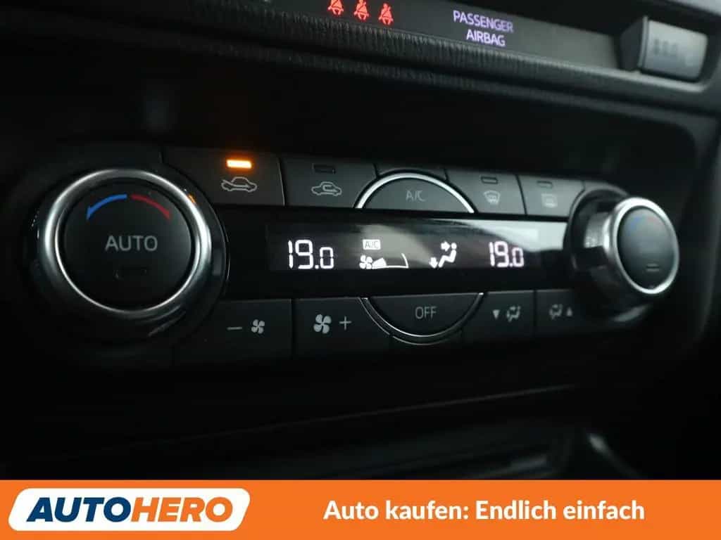 Mazda 3 2.0 Exclusive-Line*LED*TEMPO*CAM*PDC*SHZ* 02/2017-photo-22