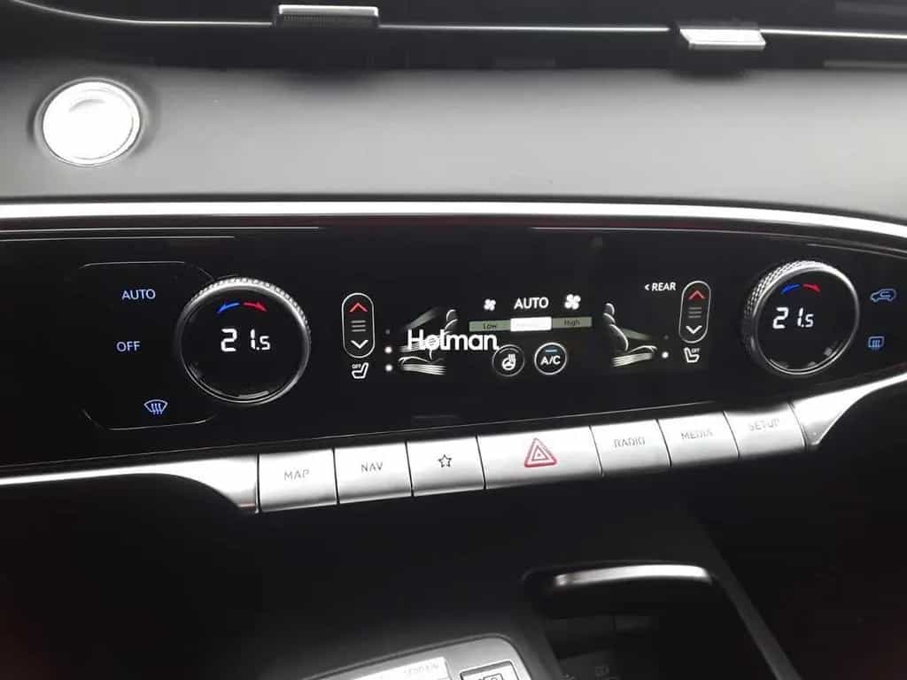 Genesis GV70 2.5T AWD AT8 Luxury Line ACC 360° HUD Memor 01/2023-photo-11