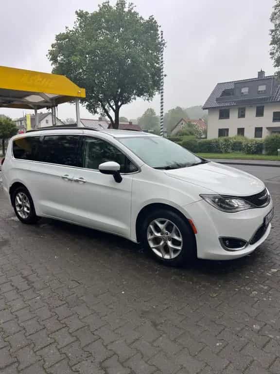 Chrysler Pacifica 02/2019-photo-1
