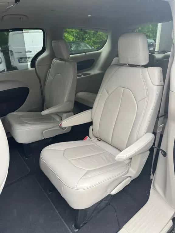 Chrysler Pacifica 02/2019-photo-7