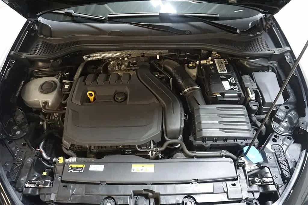 Cupra Leon 1.5TSI DSG Virtual Pano AHK SHZ 11/2023-photo-15