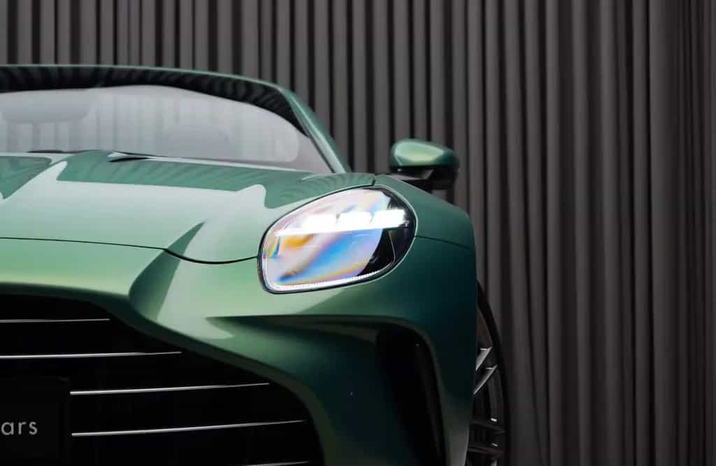 Aston Martin V8 Vantage 4.0 V8 Roadster null-photo-8