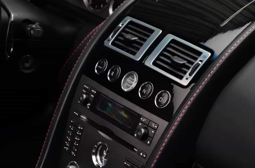Aston Martin V8 Vantage Roadster 4.3l Sportshift 12/2007-photo-6
