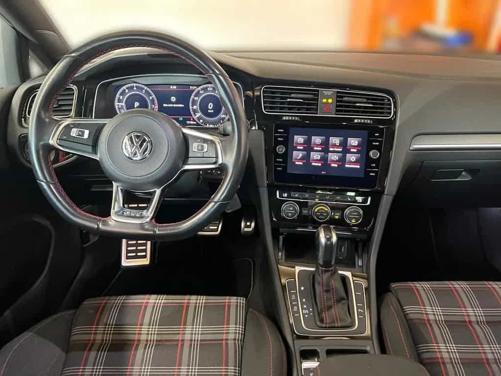 Volkswagen Golf GTI Performance *PDC*LED*APP CONNECT* 01/2020-photo-10