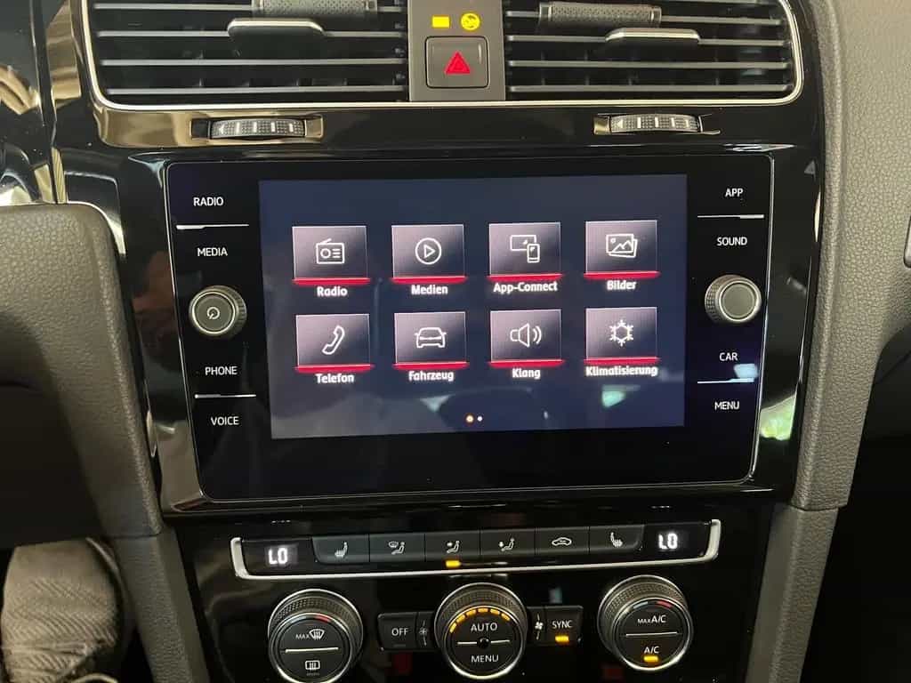 Volkswagen Golf GTI Performance *PDC*LED*APP CONNECT* 01/2020-photo-6
