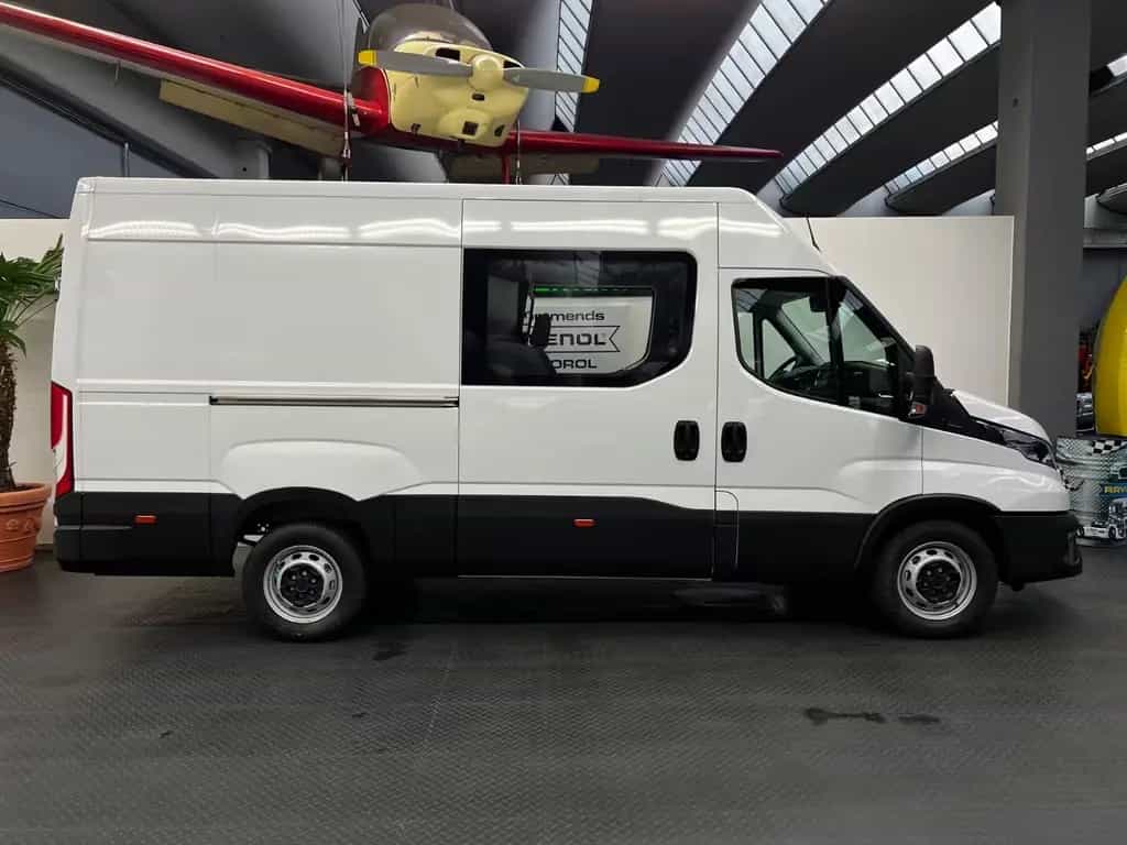 Iveco Other Daily 35S14 CRV DoKa 7-Sitzer / Kasten NEW MODEL 01/2026-photo-0