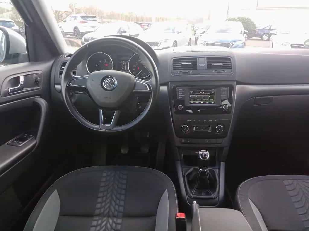 Skoda Yeti Adventure/XENON/PDC/SITZHZG/KLIMAAUTO./LM 08/2015-photo-13