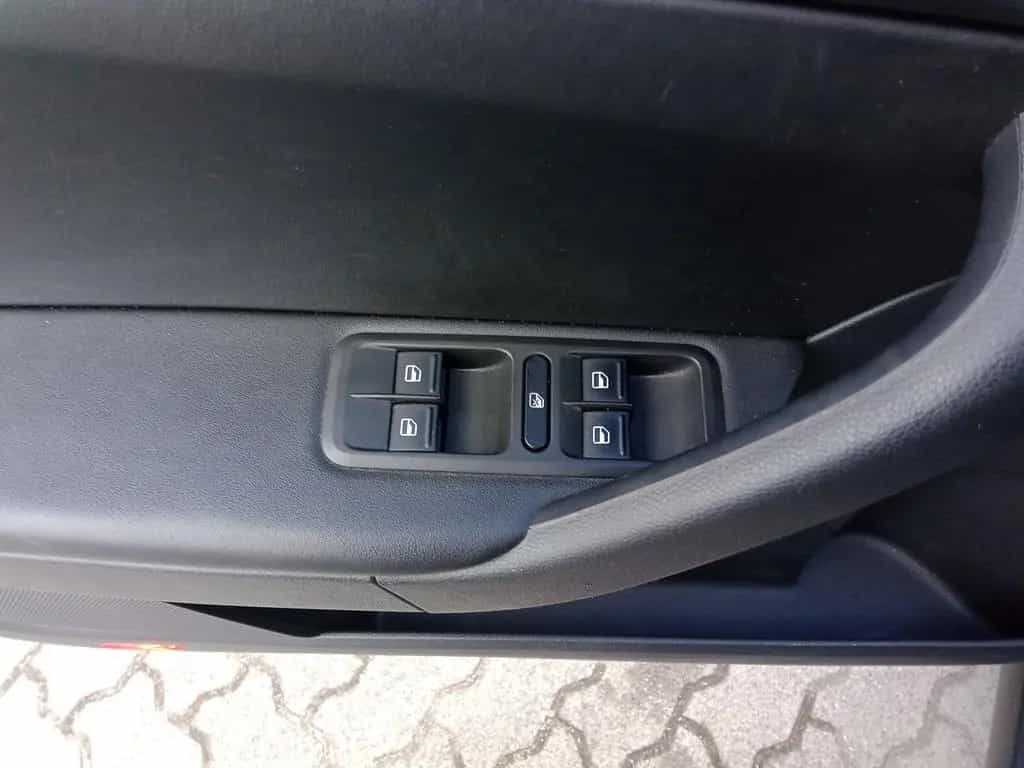 Skoda Yeti Adventure/XENON/PDC/SITZHZG/KLIMAAUTO./LM 08/2015-photo-15