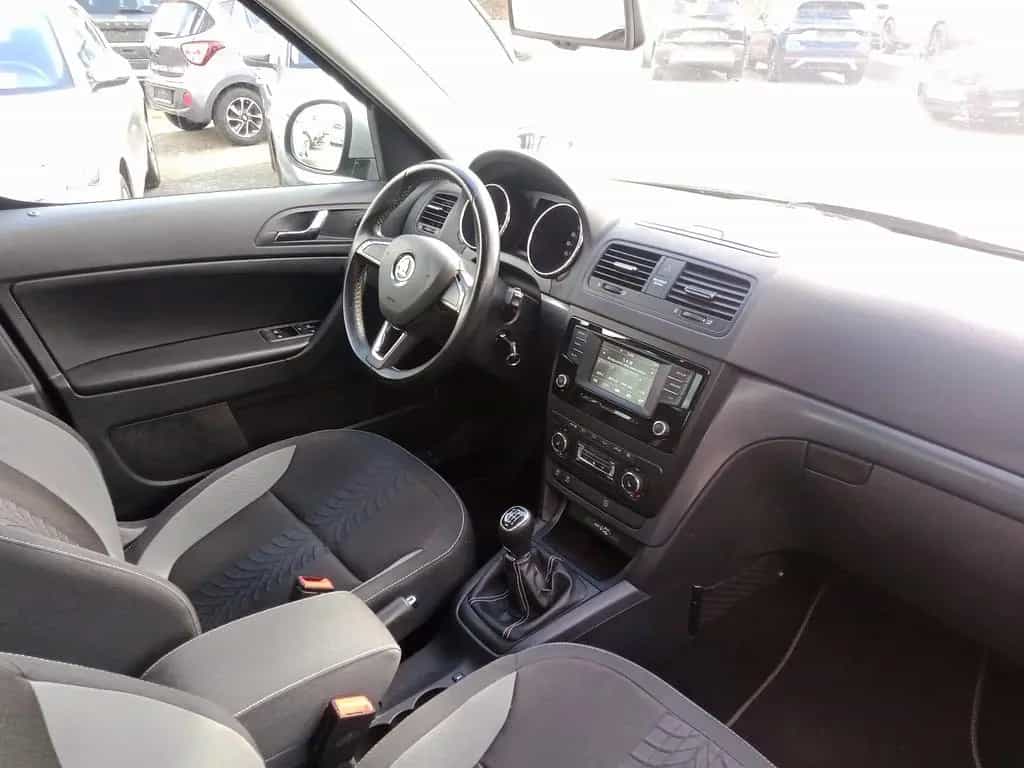 Skoda Yeti Adventure/XENON/PDC/SITZHZG/KLIMAAUTO./LM 08/2015-photo-9