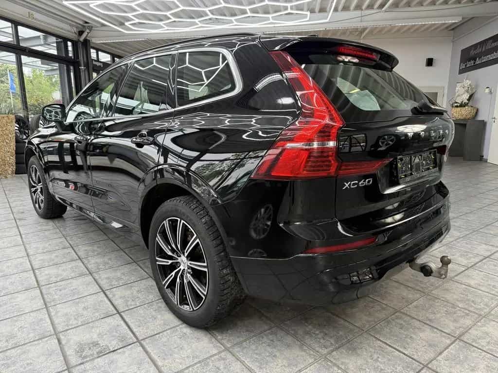 Volvo XC60 B4 Core, 1.Hand, LED, ACC, Navi, Kamera 01/2023-photo-2