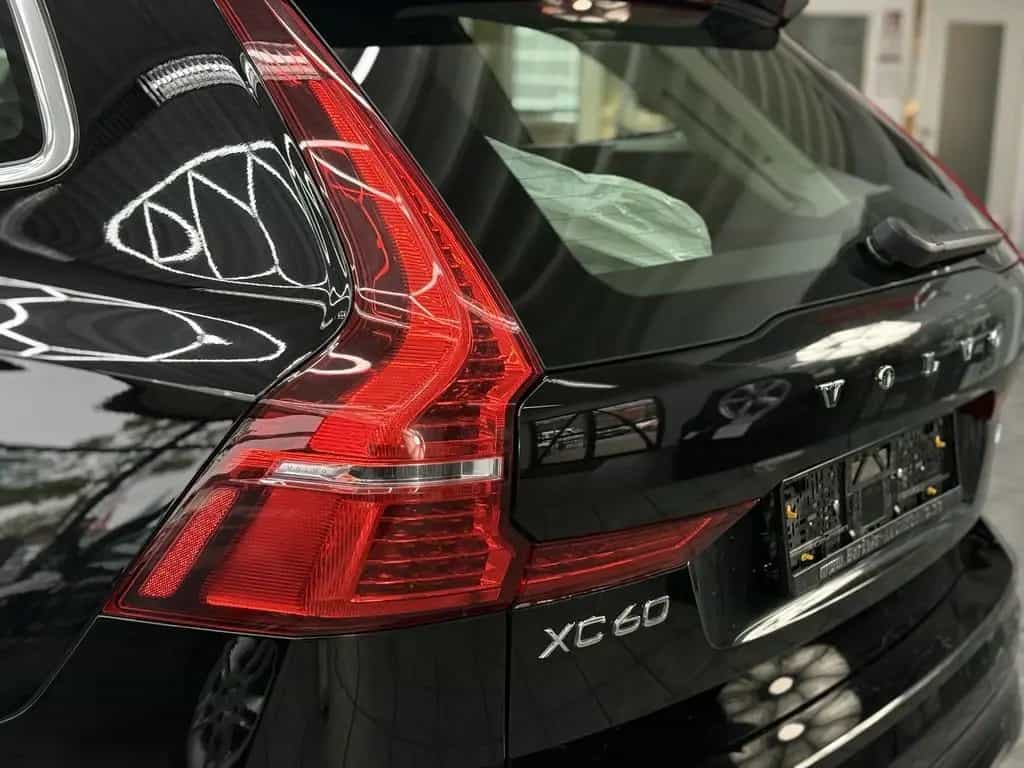 Volvo XC60 B4 Core, 1.Hand, LED, ACC, Navi, Kamera 01/2023-photo-24