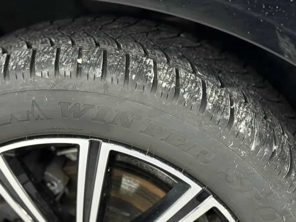 Volvo XC60 B4 Core, 1.Hand, LED, ACC, Navi, Kamera 01/2023-photo-27