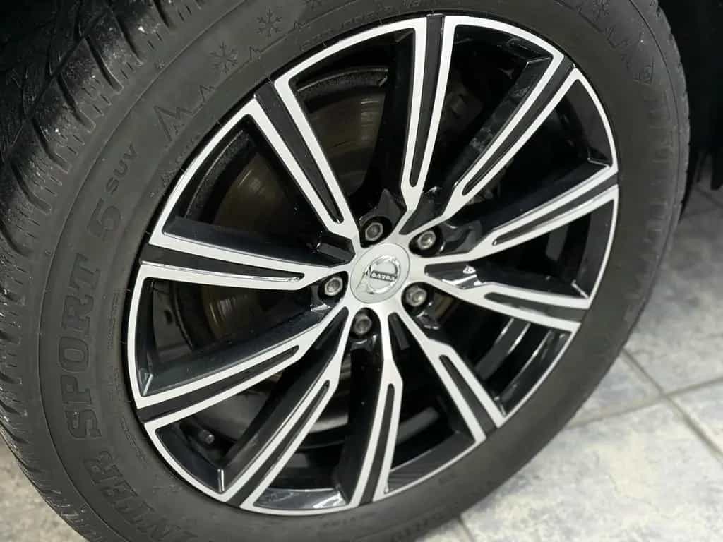 Volvo XC60 B4 Core, 1.Hand, LED, ACC, Navi, Kamera 01/2023-photo-28