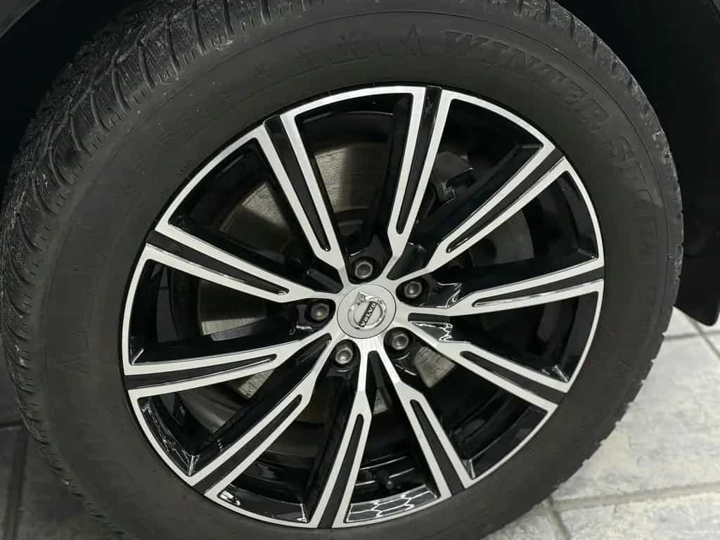 Volvo XC60 B4 Core, 1.Hand, LED, ACC, Navi, Kamera 01/2023-photo-29