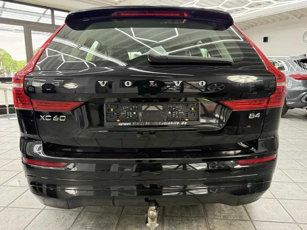 Volvo XC60 B4 Core, 1.Hand, LED, ACC, Navi, Kamera 01/2023-photo-3