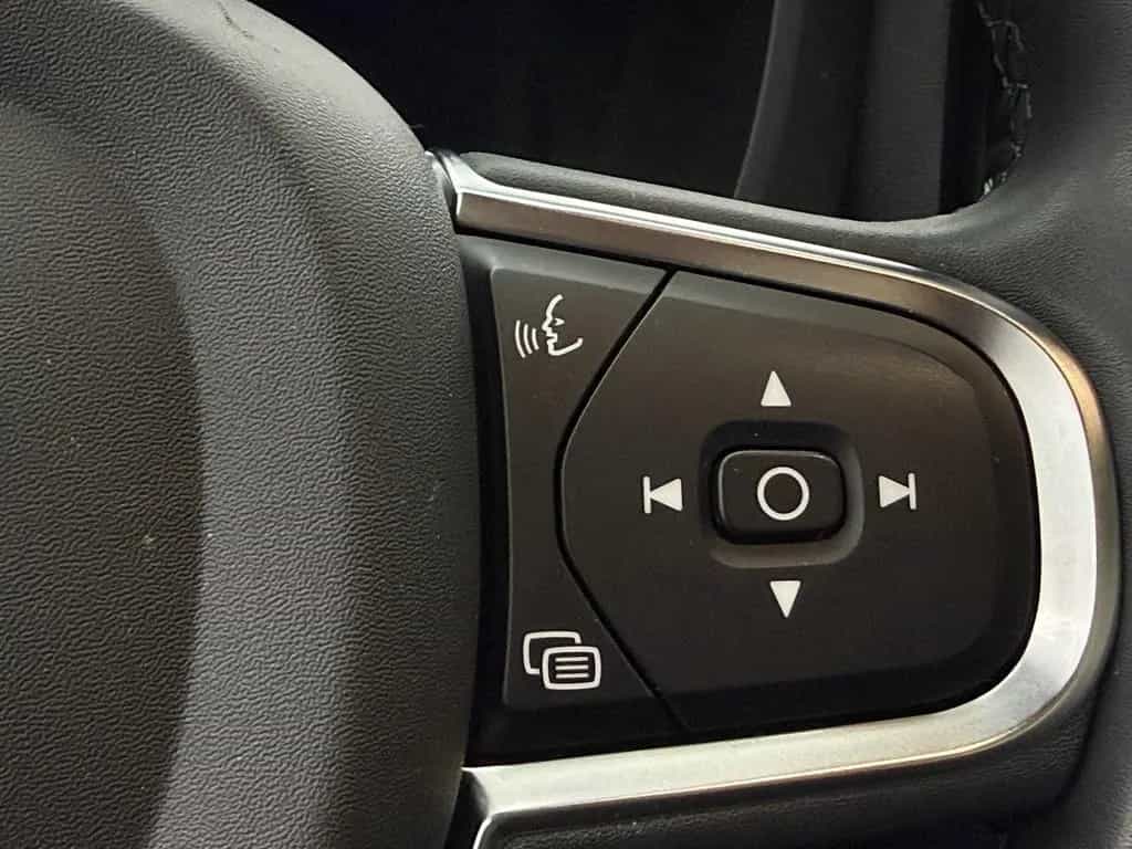 Volvo XC60 B4 Core, 1.Hand, LED, ACC, Navi, Kamera 01/2023-photo-9
