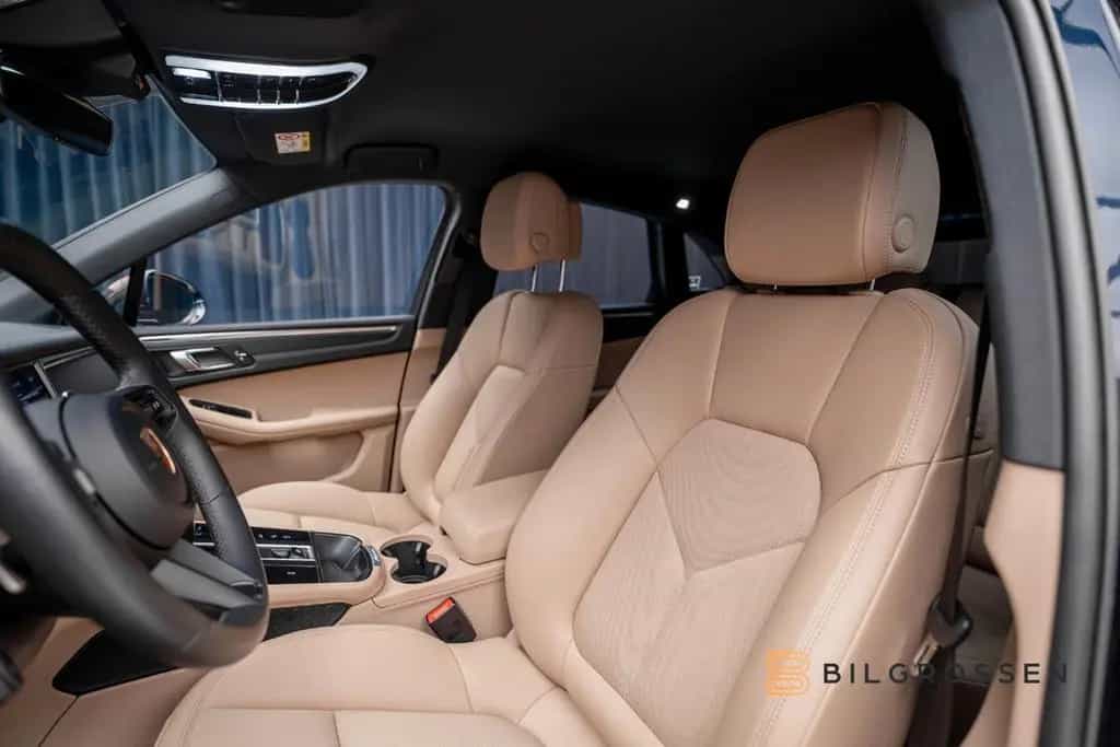 Porsche Macan PDK Sport Chrono SportsExhaust Camera 11/2022-photo-16