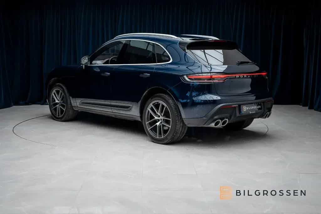 Porsche Macan PDK Sport Chrono SportsExhaust Camera 11/2022-photo-2