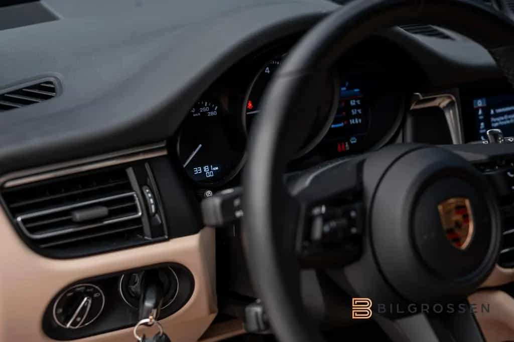 Porsche Macan PDK Sport Chrono SportsExhaust Camera 11/2022-photo-20
