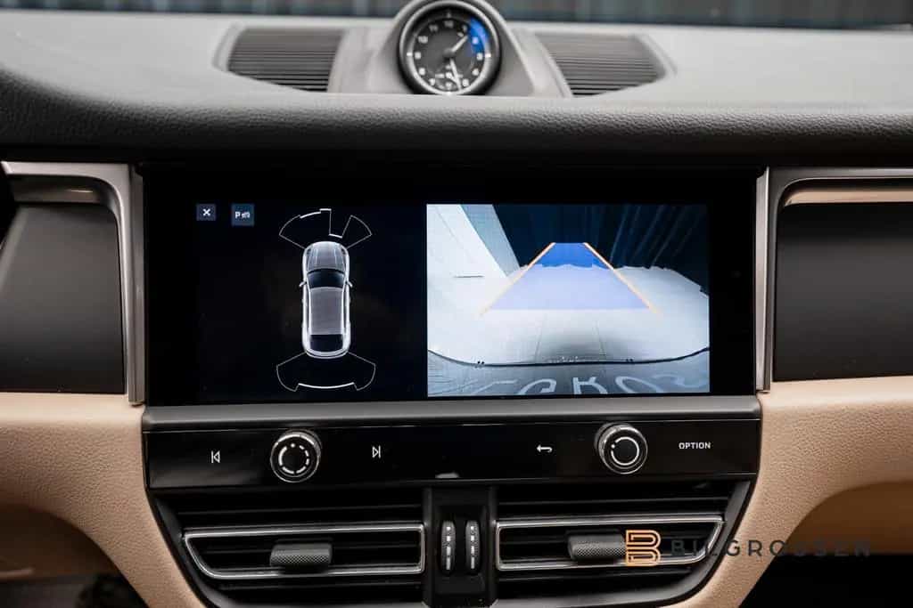 Porsche Macan PDK Sport Chrono SportsExhaust Camera 11/2022-photo-25