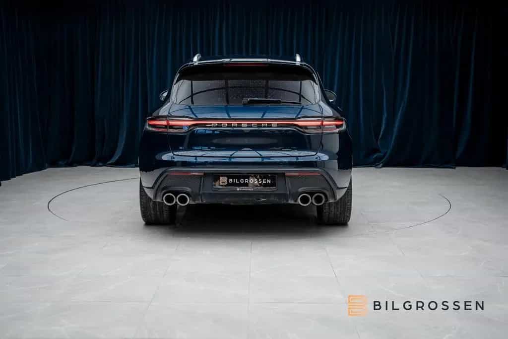 Porsche Macan PDK Sport Chrono SportsExhaust Camera 11/2022-photo-3