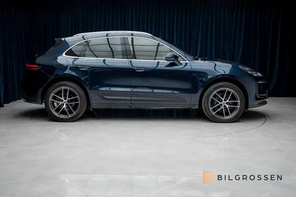 Porsche Macan PDK Sport Chrono SportsExhaust Camera 11/2022-photo-5