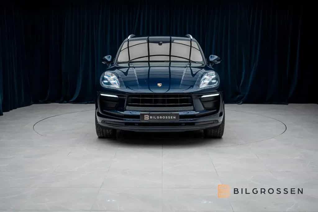 Porsche Macan PDK Sport Chrono SportsExhaust Camera 11/2022-photo-7