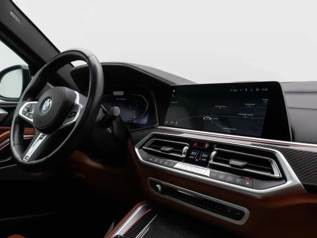 BMW X6 M50i Panorama Laser 360°HUD DAB B&W AHK 22" 11/2022-photo-37
