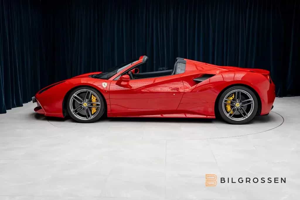 Ferrari 488 Spider 488 GTS Spider Bucket Seats Carbon Novitec 02/2017-photo-1