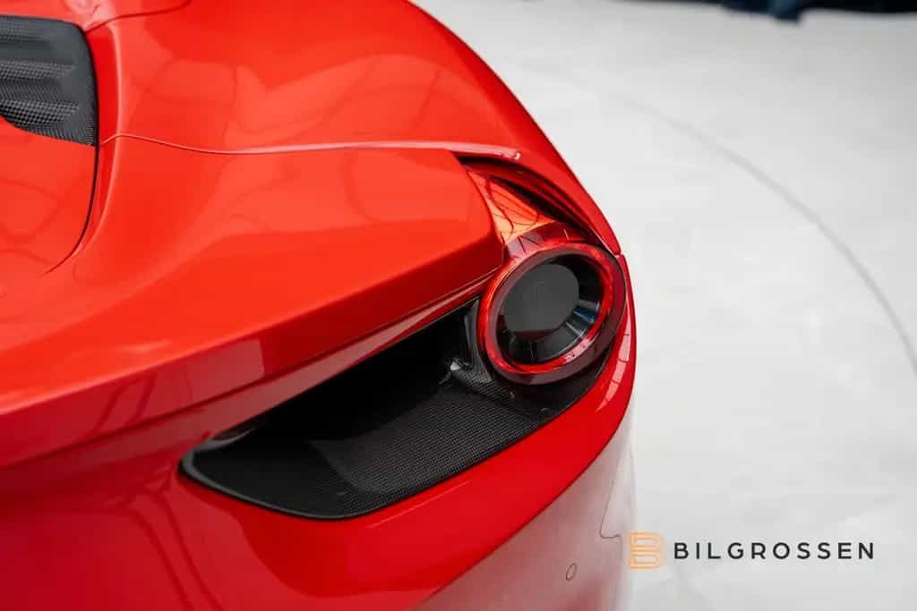 Ferrari 488 Spider 488 GTS Spider Bucket Seats Carbon Novitec 02/2017-photo-12