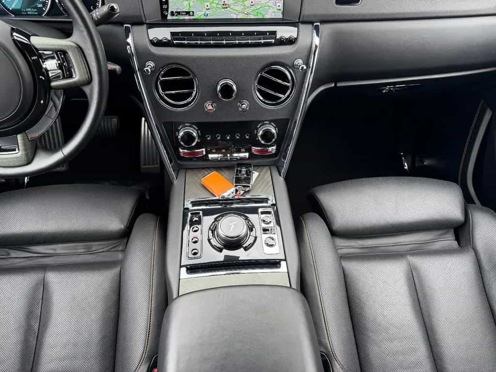 Rolls-Royce Cullinan /NOVITEC/WIDEBODY/24''/FOND-TV/STERNEHIM 08/2019-photo-41