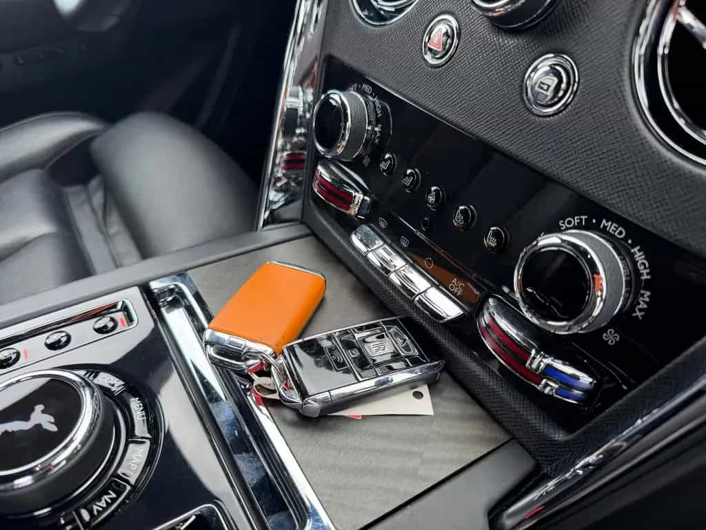 Rolls-Royce Cullinan /NOVITEC/WIDEBODY/24''/FOND-TV/STERNEHIM 08/2019-photo-42