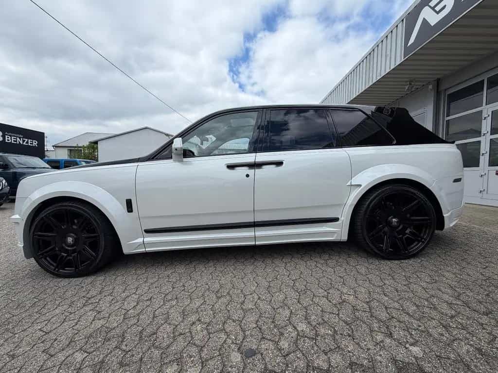 Rolls-Royce Cullinan /NOVITEC/WIDEBODY/24''/FOND-TV/STERNEHIM 08/2019-photo-9