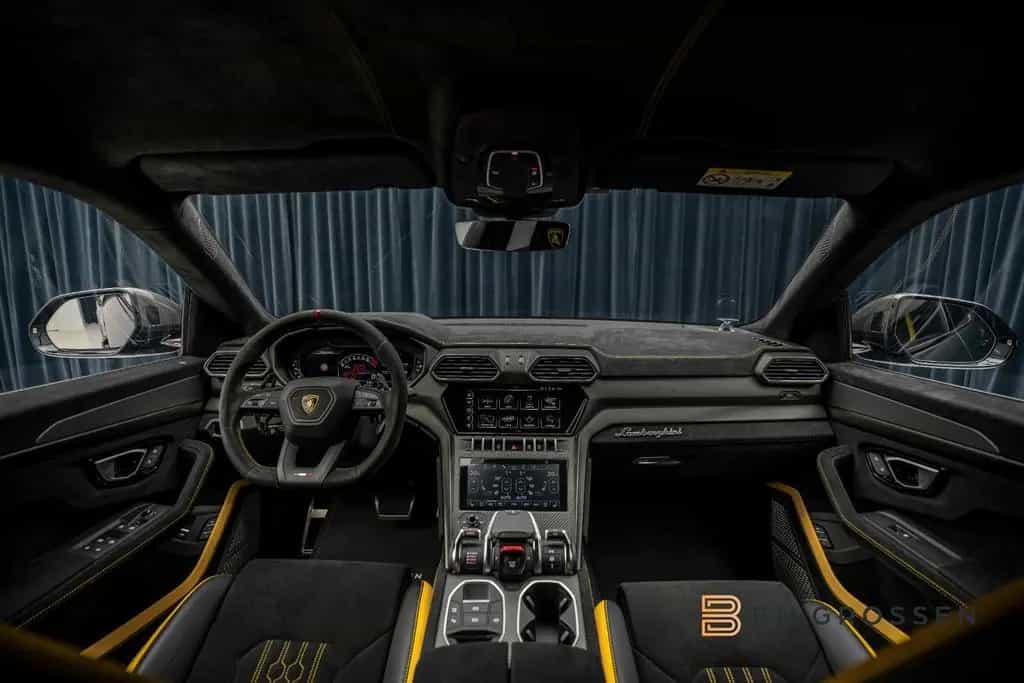 Lamborghini Urus Performante B&O Full Carbon Massage 23" 11/2023-photo-16